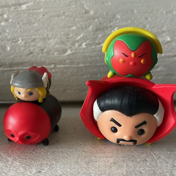 DISNEY Avengers & Villains, including Spider-Man & Thor Tsum Tsum Vinyl Figures - Picture 4 of 8